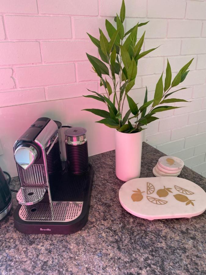 Illoura Holiday Apartment Three Bedroom Noosa River View 누사빌 외부 사진